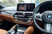 KM 4rb! BMW 530i Touring M Sport Wagon LCi At 2022 Grey 10