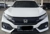 Honda Civic Hatchback E A/T ( Matic ) 2019 Putih Km 45rban Mulus Siap Pakai Good Condition 1
