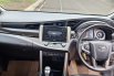 Toyota Kijang Inova Venturer 2.4 A/T DSL 2022 Hitam 6