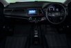 Honda HR-V E 2017 SUV  - Mobil Murah Kredit 4