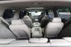 Kia Grand Sedona 2,2 CRDI Diesel sunroof At Facelift 2018 Hitam 13