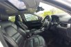 Mazda CX CX-5 Elite Sunroof Facelift Nik 2017 Pakai 2018 Putih 14