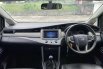 Toyota Kijang Innova 2.0 G 9
