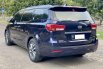 Kia Grand Sedona Ultimate 2017 Biru 6