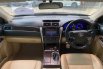 Toyota Camry 2.5 V 2017 Hitam 10