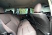 Toyota Kijang Innova G A/T 2.0 Bensin Facelift 2022 Hitam metalik 14