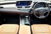Lexus ES 300h Ultra Luxury 2020 abu km 19 rb sunroof cash kredit proses bisa dibantu 13
