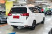 Toyota Kijang Innova V M/T Diesel 2017 Putih 8