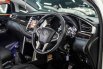 Toyota Kijang Innova V M/T Diesel 2017 Putih 9