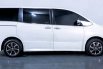 Toyota Voxy 2.0 A/T 2018 10