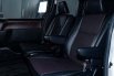 Toyota Voxy 2.0 A/T 2018 5