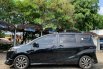 Toyota Sienta Q CVT 2017 Hitam 4
