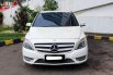 Mercedes-Benz B-CLass B 200 2014 putih pajak panjang cash kredit proses bisa dibantu 1