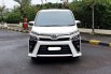 Toyota Voxy 2.0 A/T 2019 putih km 44rban pajak panjang tgn pertama cash kredit proses bisa dibantu 1