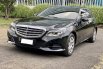 Mercedes-Benz E-Class E 200 2016 Hitam 2