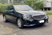 Mercedes-Benz E-Class E 200 2016 Hitam 3