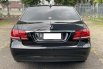 Mercedes-Benz E-Class E 200 2016 Hitam 5