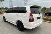 Toyota Kijang Innova E 2012 komplit 4