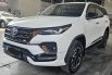 Toyota Fortuner 2.4 GR A/T ( Matic Diesel ) 2021 Putih Km Cuma 27rban Mulus Siap Pakai 3