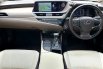 Lexus ES 300h Ultra Luxury 2018 km 15 ribuan cream pajak panjang cash kredit proses bisa dibantu 15