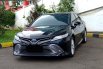 Toyota Camry 2.5 Hybrid 2020 hitam km 26ribuan cash kredit proses bisa dibantu 3