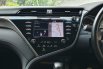 Toyota Camry 2.5 Hybrid 2020 hitam km 26ribuan cash kredit proses bisa dibantu 14