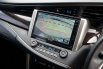 Toyota Kijang Innova V Luxury 2021 Abu-abu 14