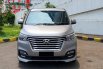 Hyundai H-1 2.5L CRDi Royale 2019 pakai 2020 silver diesel km 34 ribuan cash kredit proses bisa 2