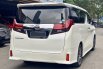 Toyota Alphard SC Premium Sound 2016 Putih Murah 5
