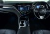 Toyota Camry 2.5 Hybrid 2019 Hitam 15