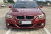 BMW 3 Series 320i 2011 Merah 1