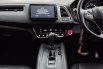 Honda HR-V 1.5L E CVT Special Edition 2019 Hijau Olive Metalik 5
