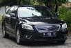 Toyota Camry 2.5 V 2010 Hitam 3