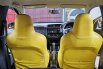Honda Brio E A/T ( Matic ) 2019 Kuning KM 56rban Mulus Siap Pakai Good Condition 12