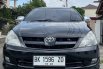 Toyota Kijang Innova E 2005 1
