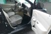 Datsun GO T Hitam 4