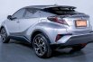Toyota C-HR 1.8 L CVT Dual Tone 2020  - Cicilan Mobil DP Murah 5