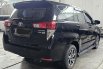 Toyota Innova 2.4 V M/T ( Manual Diesel ) 2021/ 2022 Hitam Km Cuma 8rban Mulus Like New 6