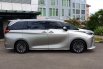 All New Lexus LM350 Hybrid 7seat At 2023 Sonic titanium 5