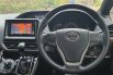 Toyota Voxy 2.0 A/T Atpm 2018 Hitam 16