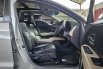 Honda HRV Prestige 1.8 AT ( Matic ) 2017 Abu2 muda Km 102rban jakarta timur 8