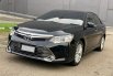 Toyota Camry V 2015 Hitam 2