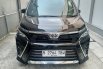 Toyota Voxy 2.0 A/T 2017 1