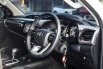 Toyota Hilux 2.4L D-Cab V AT 2023 Putih 11