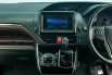 Jual mobil Toyota Voxy Matic 2020 - B1012WZJ 9