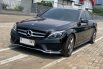 Mercedes-Benz C-Class C200 2018 Hitam 2