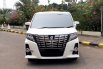 Toyota Alphard SC CBU IU 2015 Pilotseat AT Putih 2