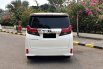 Toyota Alphard SC CBU IU 2015 Pilotseat AT Putih 5