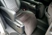 Toyota Alphard SC CBU IU 2015 Pilotseat AT Putih 11