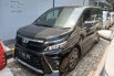 Jual Toyota Voxy 2.0 A/T 2019 Hitam 3